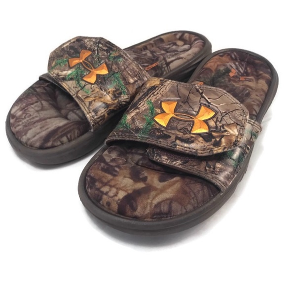 camo under armour flip flops